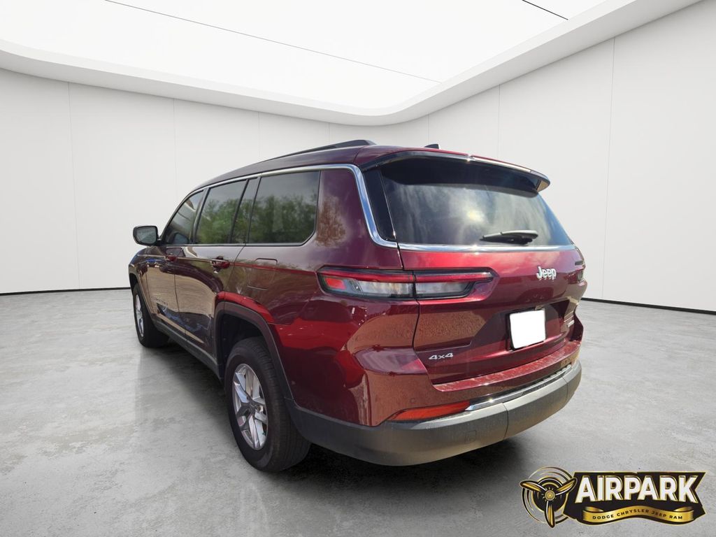 New 2025 Velvet Red Pearlcoat Jeep Laredo image 5