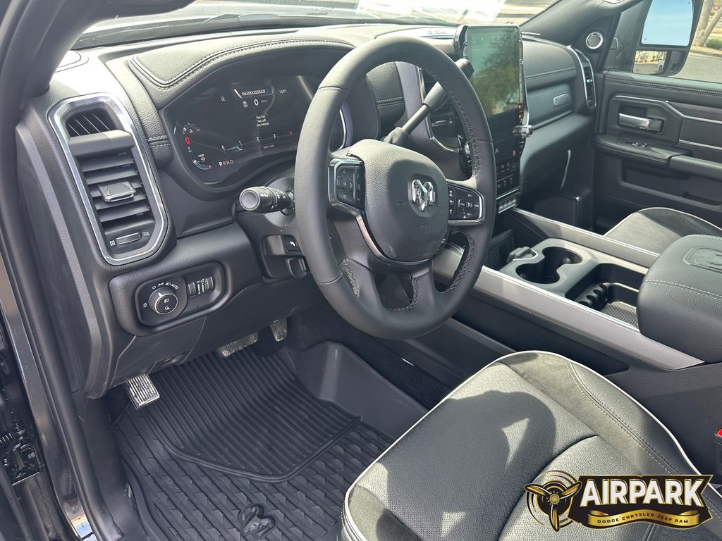 New 2026 Diamond Black Crystal Pearlcoat Ram Laramie image 16