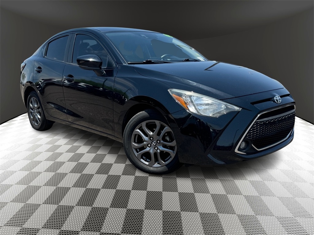 Used 2019 Toyota Yaris LE with VIN 3MYDLBYV2KY519081 for sale in Scottsdale, AZ