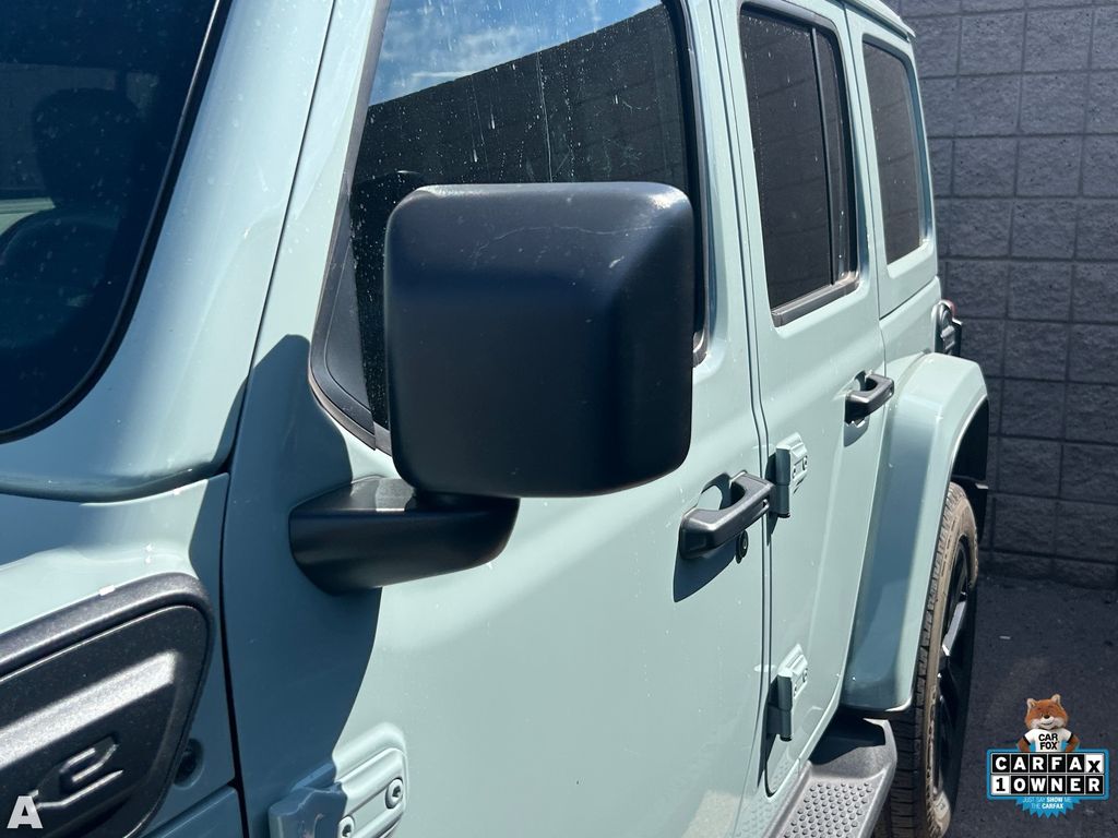 Used 2024 Earl Clearcoat Jeep Sahara 4xe image 7