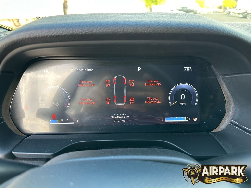 New 2023 Silver Zynith Jeep L Laredo image 19