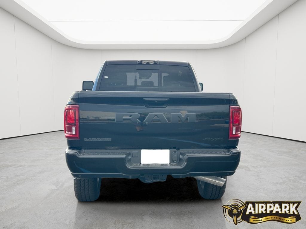 New 2026 Diamond Black Crystal Pearlcoat Ram Laramie image 6