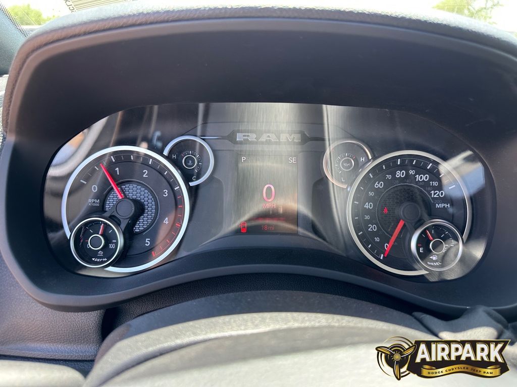 New 2026 Silver Zynith Ram Tradesman image 16