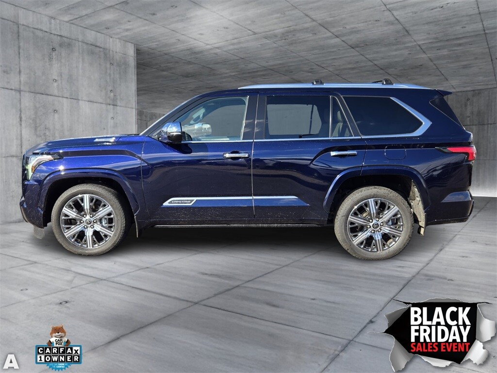 2023 Toyota Sequoia Capstone photo 2