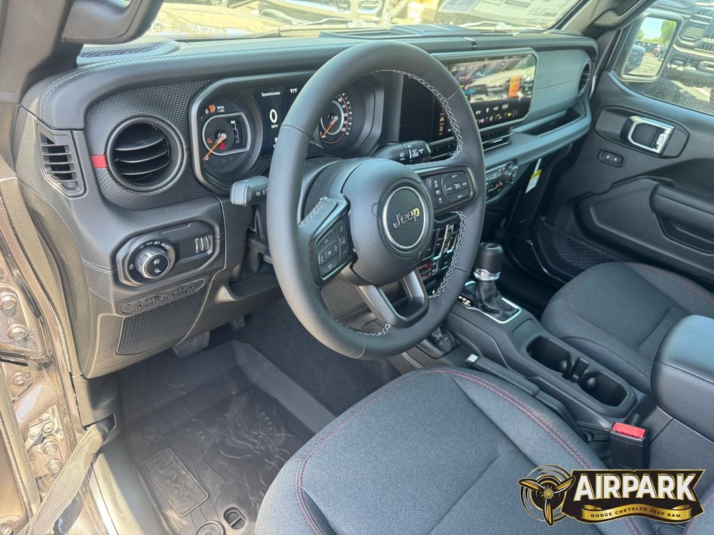New 2025 Granite Crystal Jeep Rubicon image 14