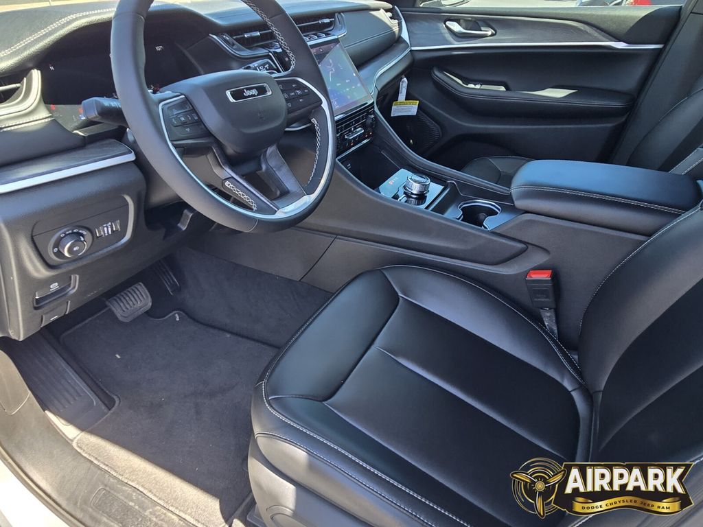 New 2025 Silver Zynith Jeep Limited image 17