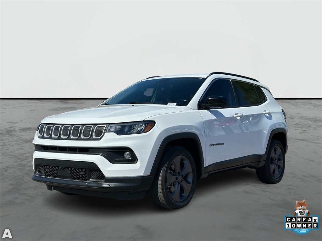 Certified 2022 Jeep Compass Latitude Lux with VIN 3C4NJDFB4NT135883 for sale in Scottsdale, AZ