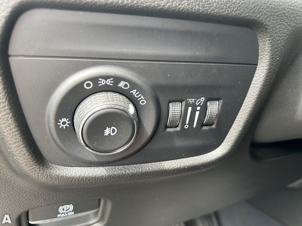 Certified Used 2023 Silver Zynith Jeep Summit image 28