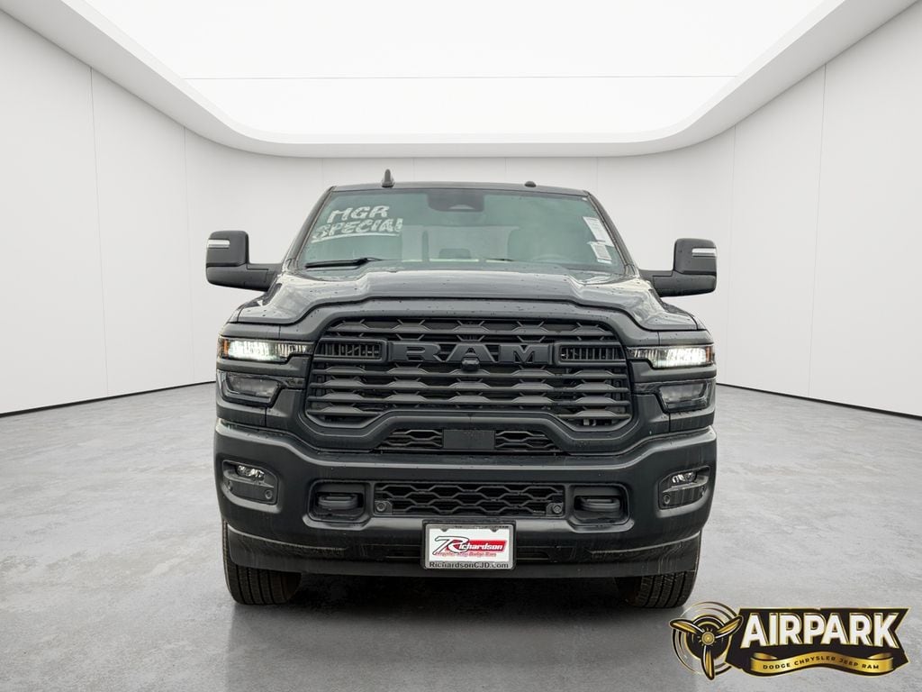 New 2026 Diamond Black Crystal Pearlcoat Ram Tradesman image 8