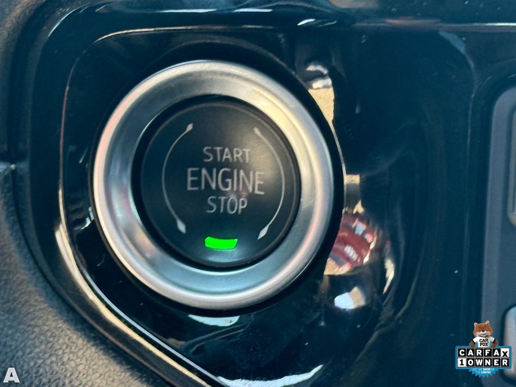 Used 2025 Black Chevrolet High Country image 24