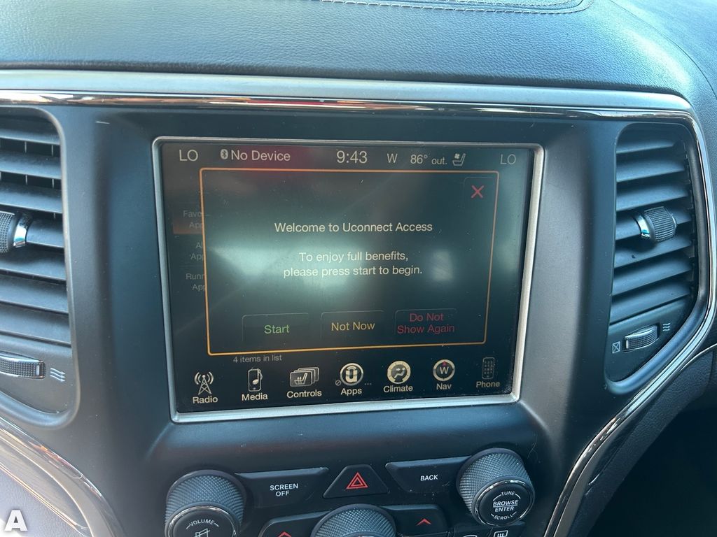 Used 2016 Ivory 3-Coat Jeep Summit image 22