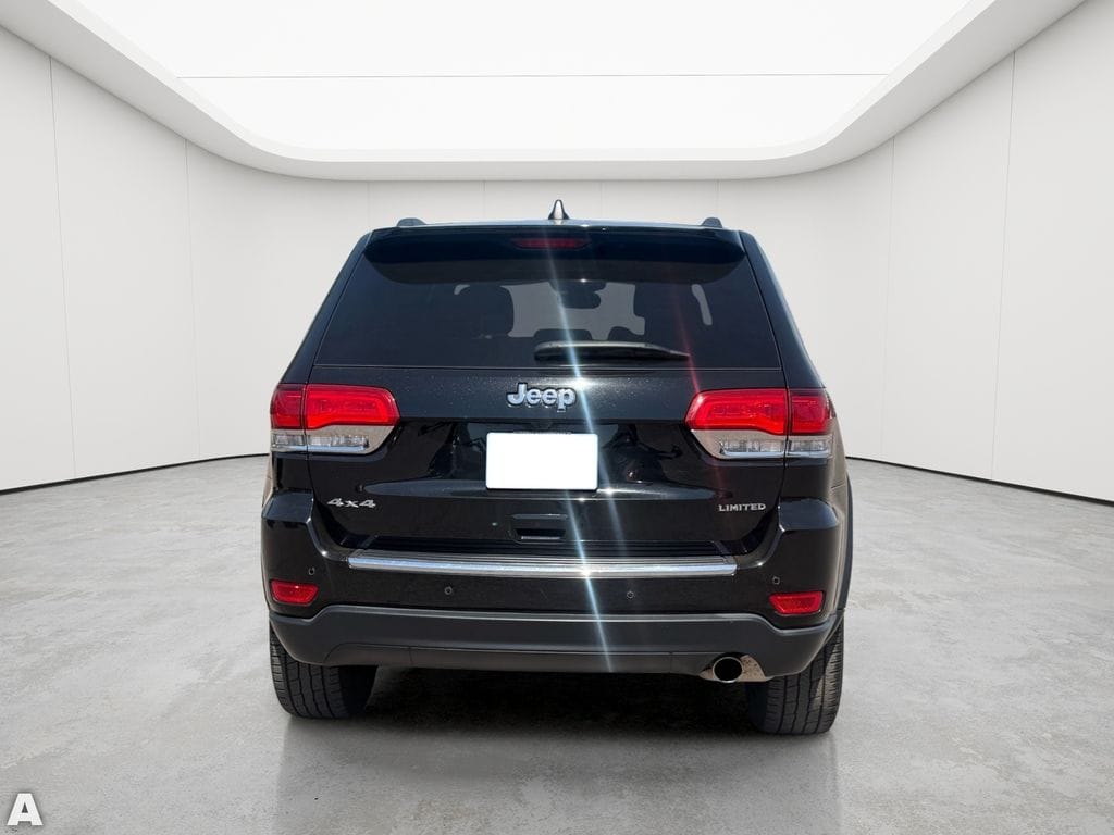 Used 2020 Diamond Black Crystal Pearlcoat Jeep Limited image 6