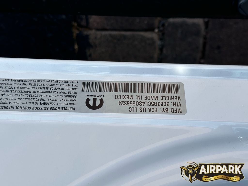 New 2025 Bright White Ram Tradesman image 22