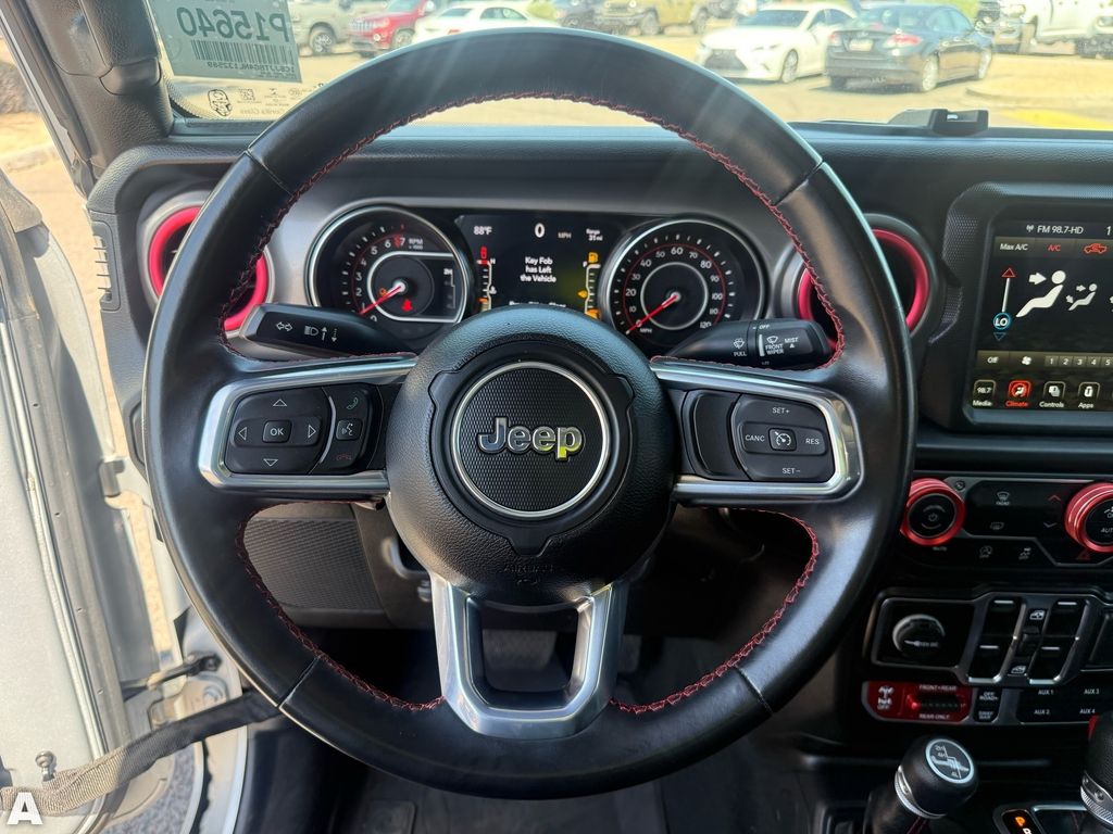 Used 2022 Silver Zynith Clearcoat Jeep Rubicon image 15