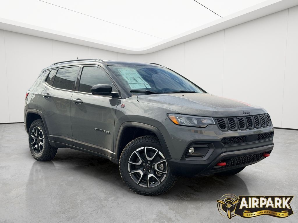 New 2026 Sting-Gray Jeep Trailhawk image 2
