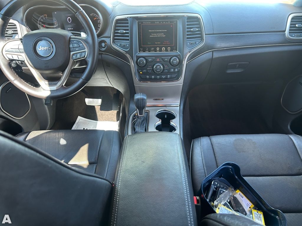 Used 2016 Ivory 3-Coat Jeep Summit image 13