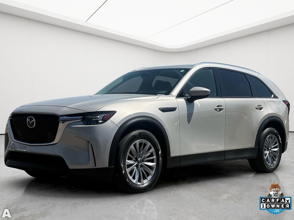 Used 2024 Platinum Mazda 3.3 Turbo Preferred Plus image 2