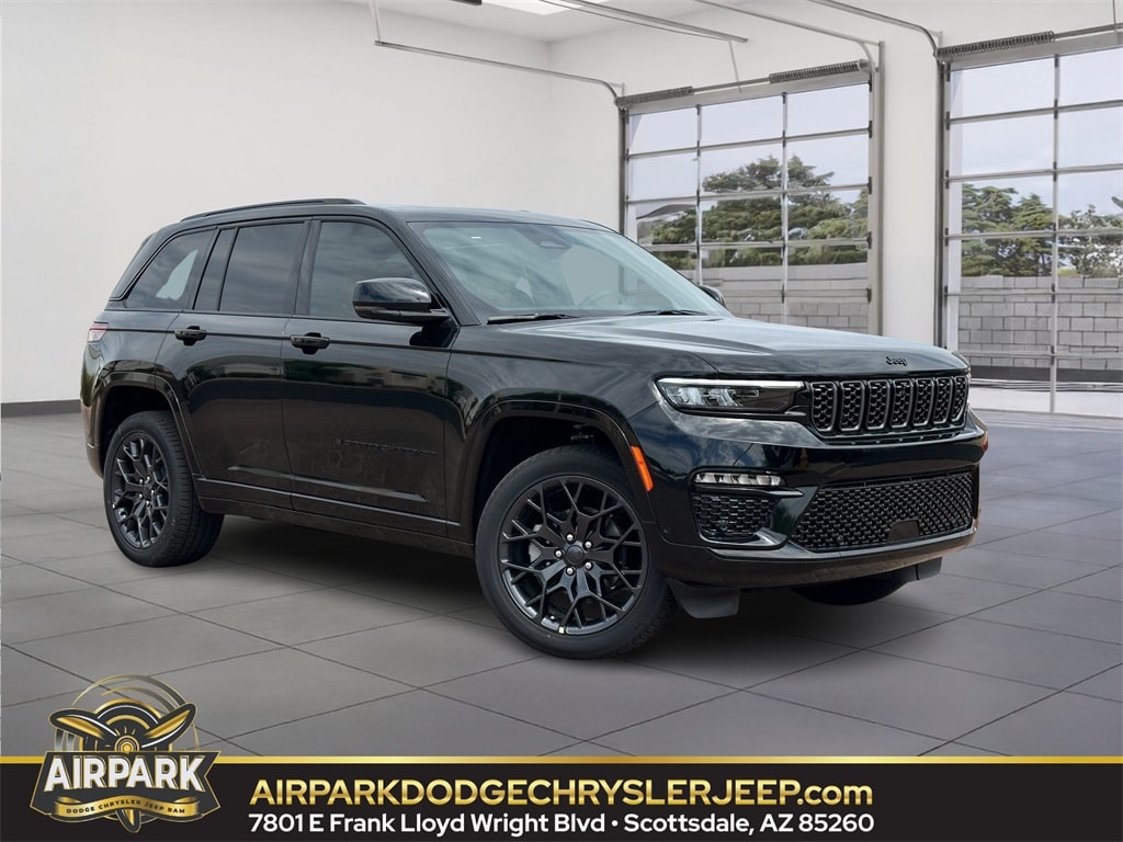 2025 Jeep Grand Cherokee Summit's photo