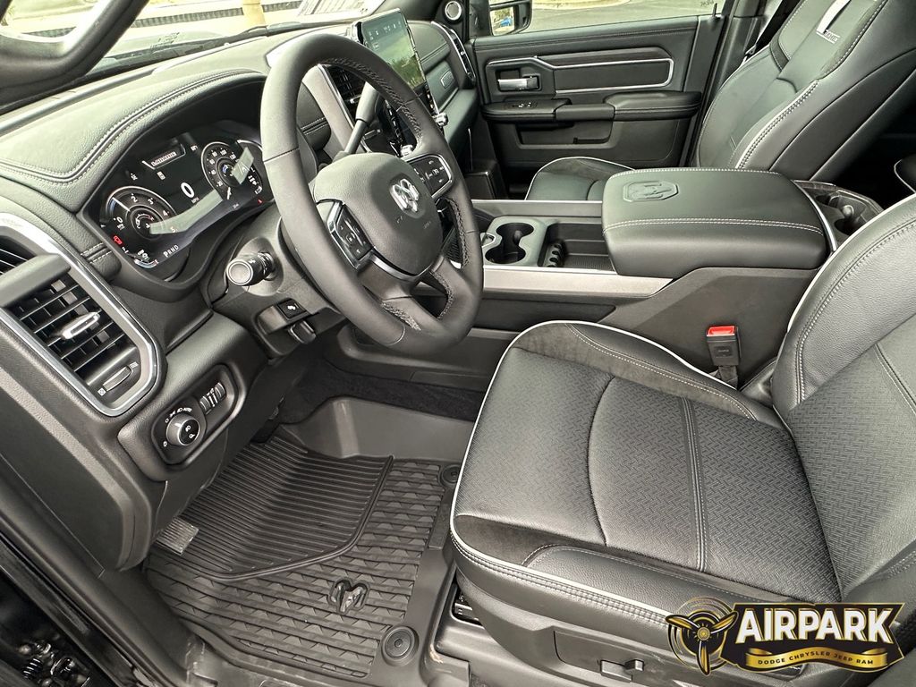 New 2026 Diamond Black Crystal Pearlcoat Ram Laramie image 15
