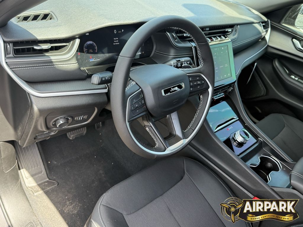 New 2025 Baltic Gray Jeep Laredo image 10