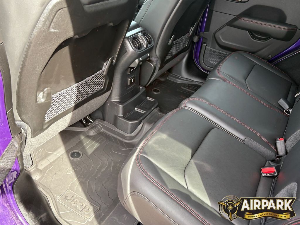 New 2026 Reign Jeep Rubicon image 14