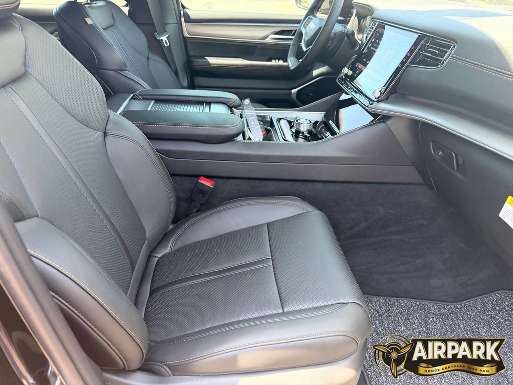 New 2026 High Gloss Black Jeep Base image 12