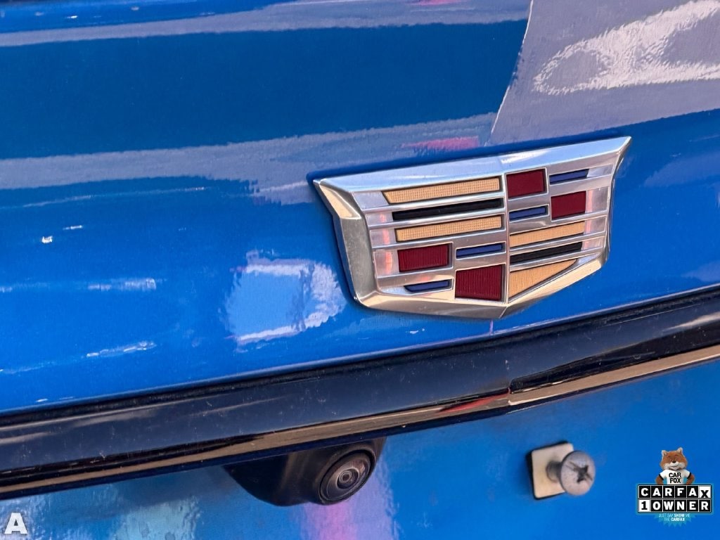 Used 2025 Coastal Blue Metallic Cadillac V-Series image 10