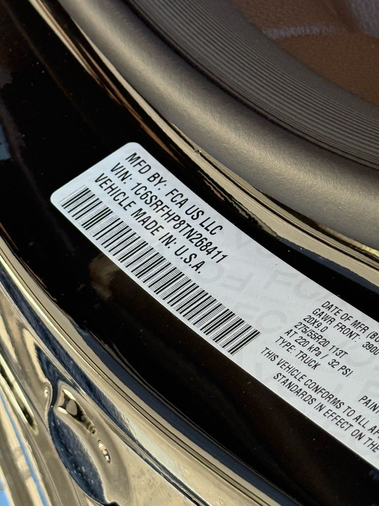 New 2026 Diamond Black Crystal Pearlcoat Ram Limited image 28