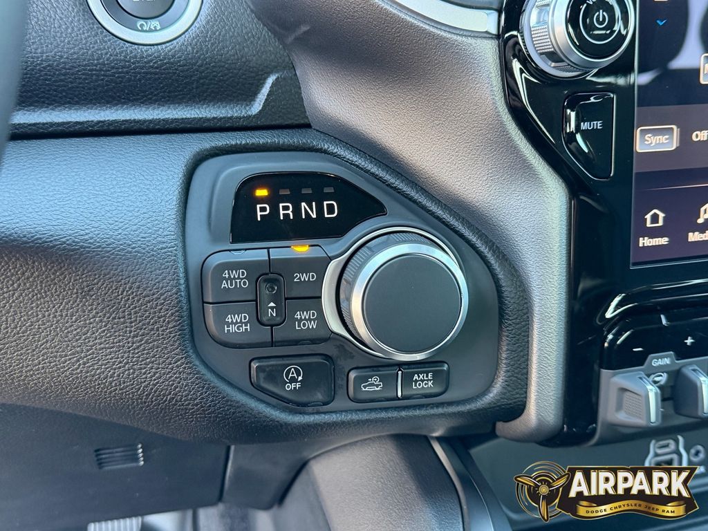 New 2026 Diamond Black Crystal Pearlcoat Ram Big Horn/Lone Star image 21