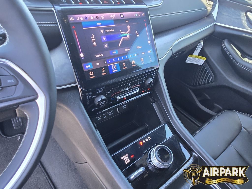 New 2025 Silver Zynith Jeep Limited image 19