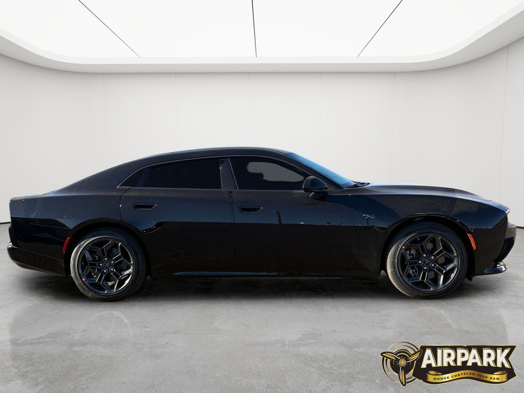 New 2026 Diamond Black Crystal Pearlcoat Dodge R/T image 3