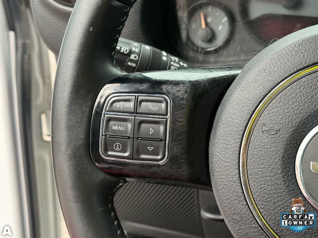 Used 2016 Bright White Clearcoat Jeep Unlimited Sahara image 16