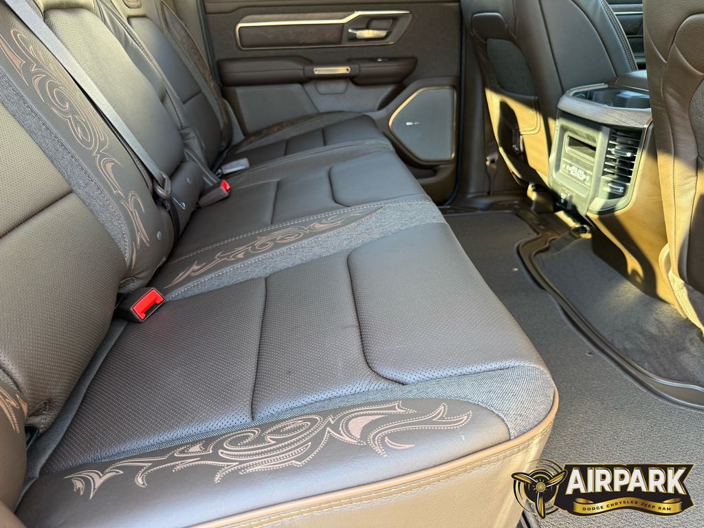 New 2026 Diamond Black Crystal Pearlcoat Ram Limited image 22