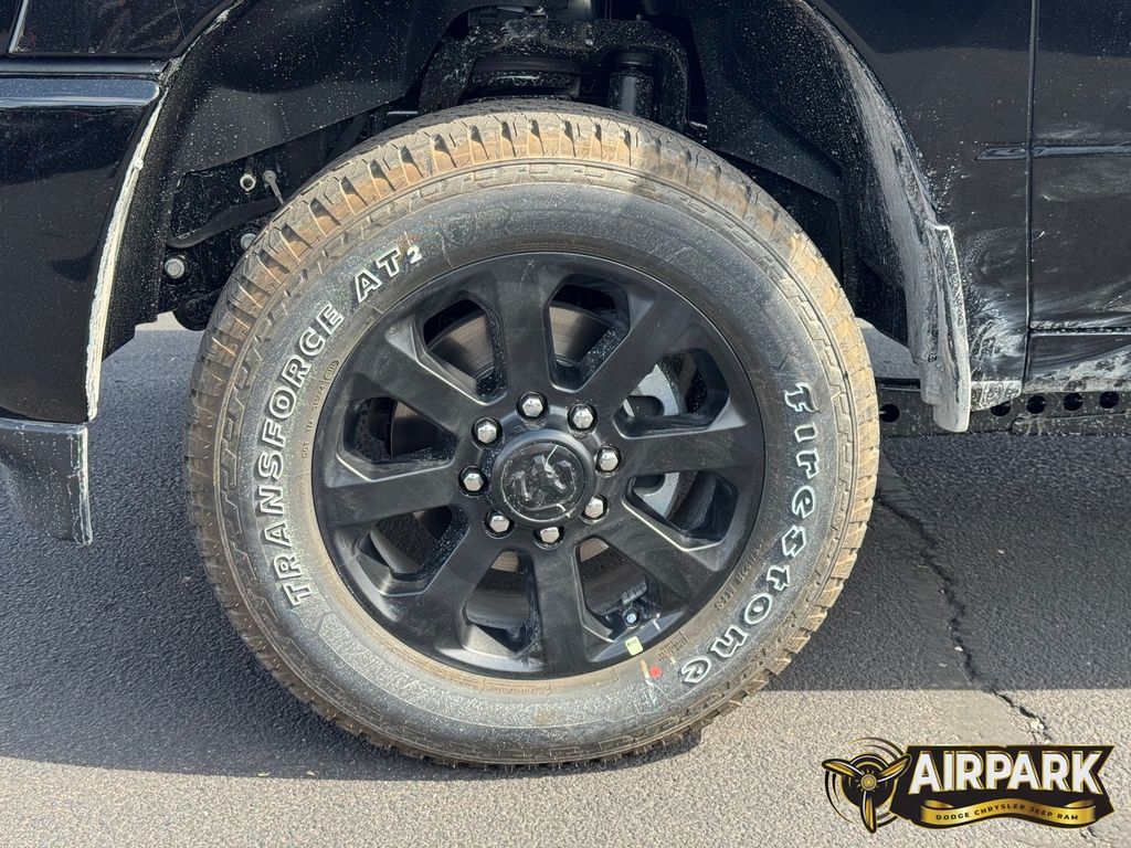 New 2026 Diamond Black Crystal Pearlcoat Ram Big Horn image 10