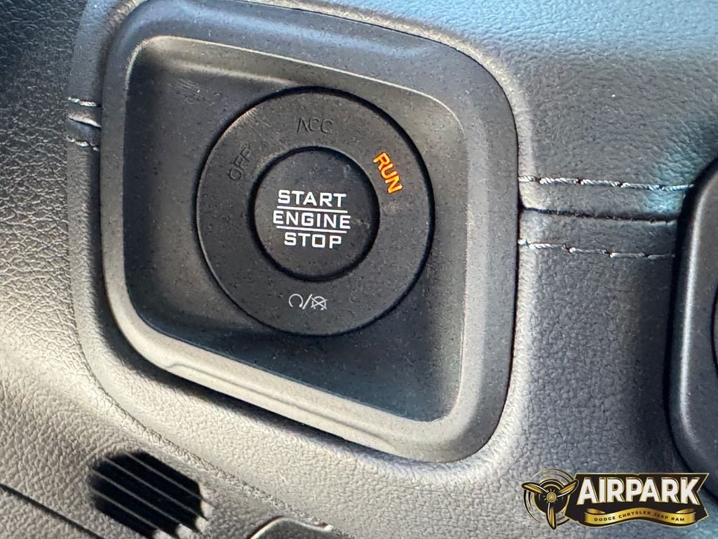 New 2026 Bright White Jeep Mojave image 30