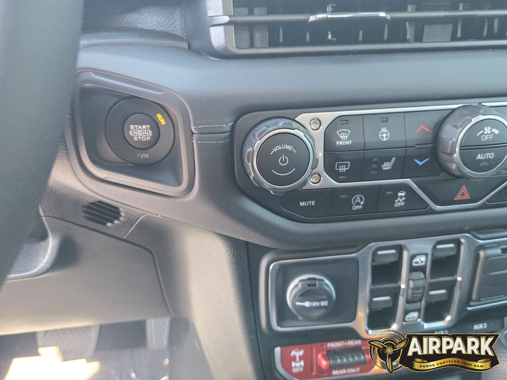 New 2025 Hydro Blue Pearlcoat Jeep Rubicon image 17