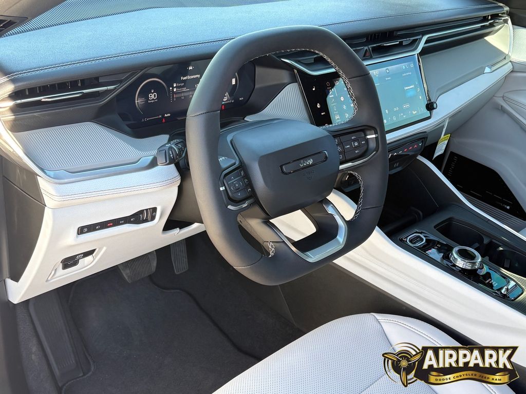 New 2026 Silver Zynith Jeep Laredo/Limited image 14