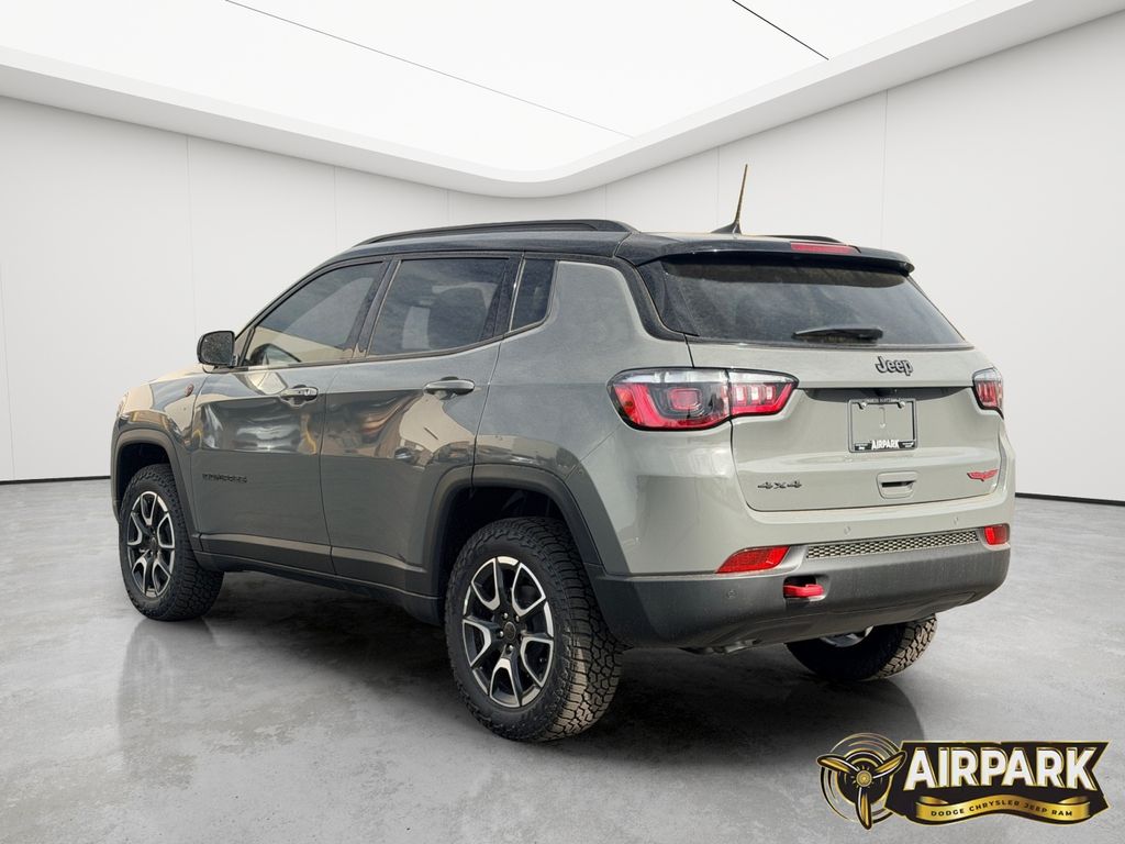 New 2026 Sting-Gray Jeep Trailhawk image 6