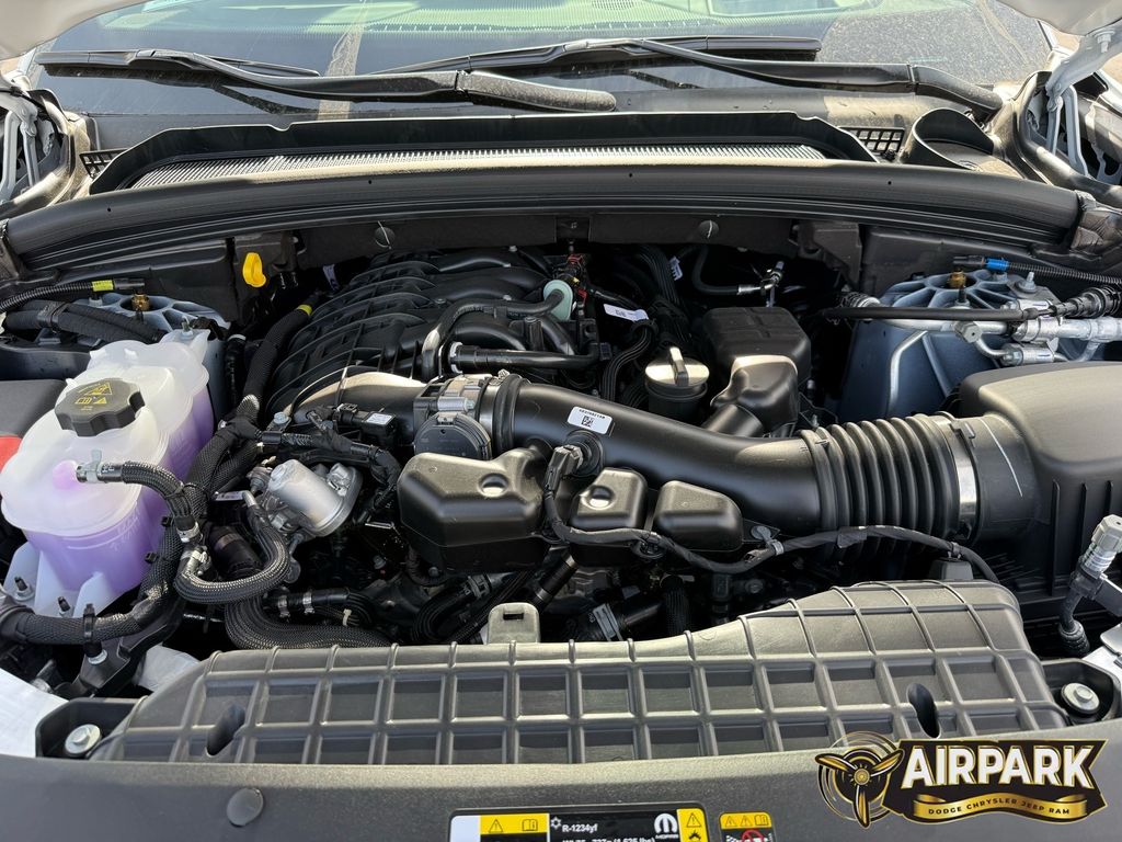 New 2025 Bright White Jeep Overland image 29