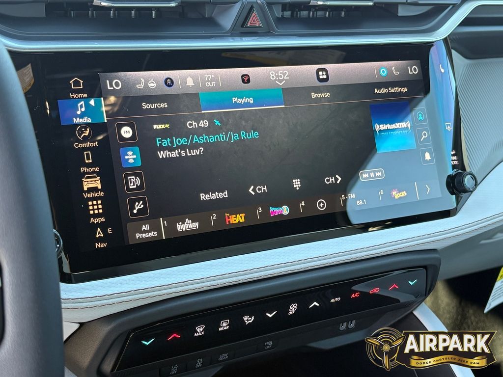 New 2026 Silver Zynith Jeep Laredo/Limited image 16