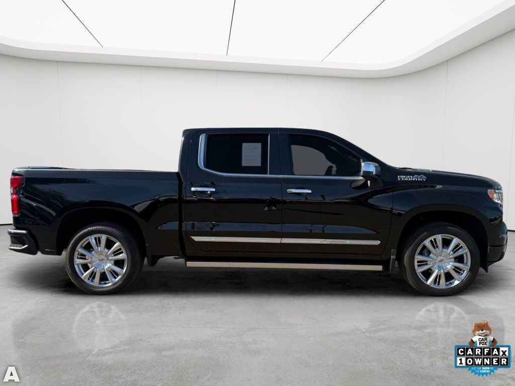 Used 2025 Black Chevrolet High Country image 8