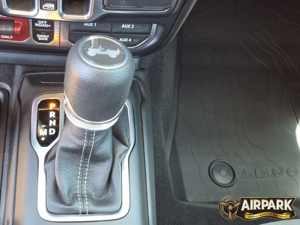 New 2026 Granite Crystal Jeep Rubicon image 28