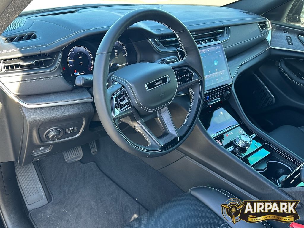 New 2025 Silver Zynith Jeep Overland image 15