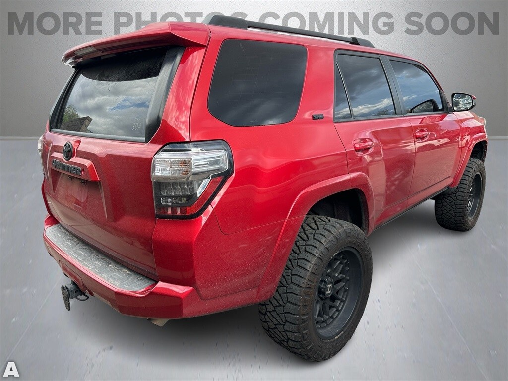 2016 Toyota 4Runner SR5 Premium photo 3