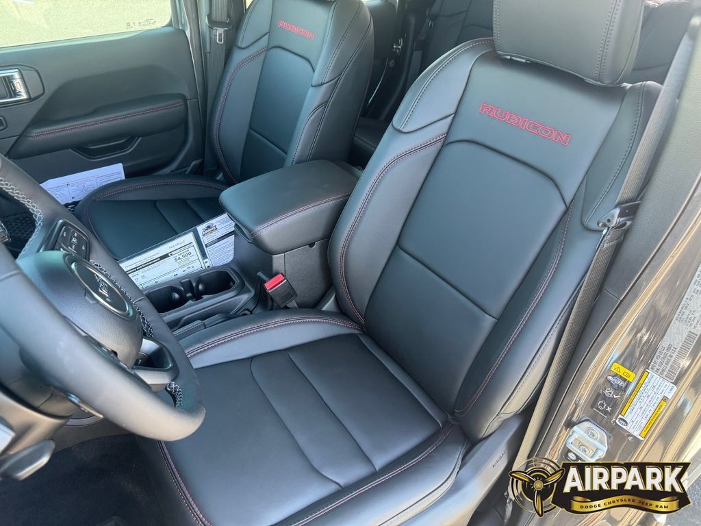 New 2026 Granite Crystal Jeep Rubicon image 13