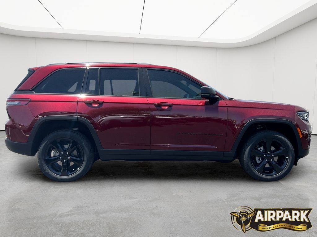 New 2025 Velvet Red Pearlcoat Jeep Laredo image 8