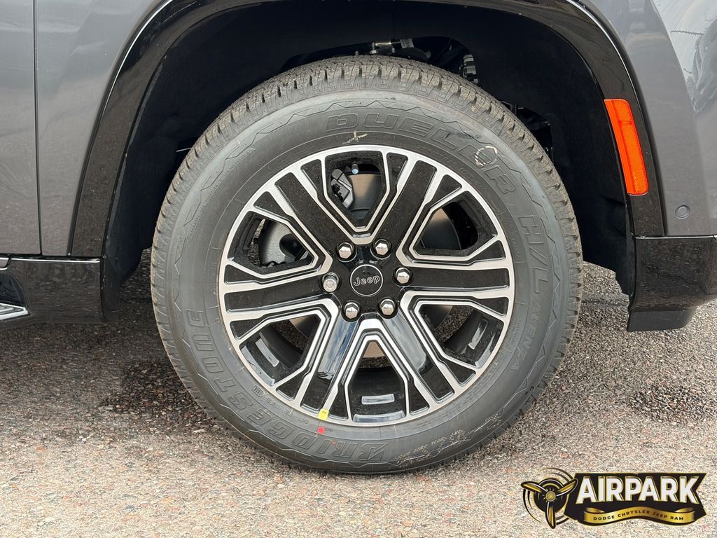 New 2026 Baltic Gray Jeep Base image 10
