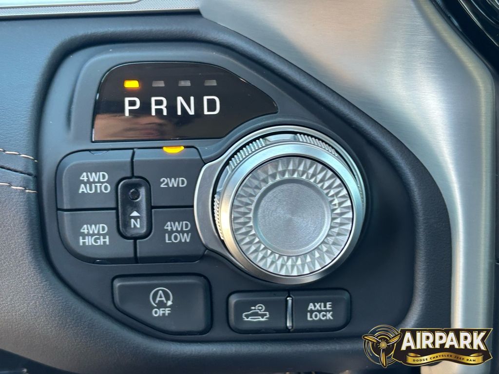 New 2026 Diamond Black Crystal Pearlcoat Ram Tungsten image 17