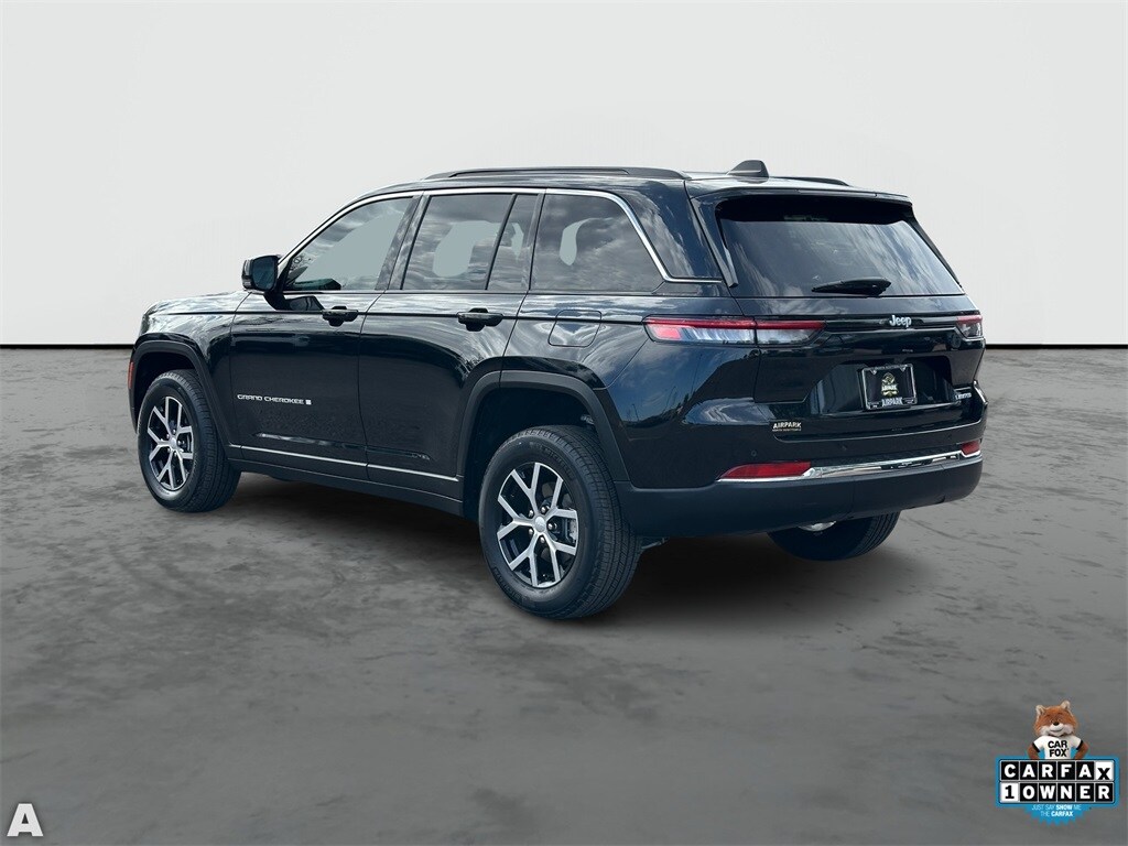 2024 Jeep Grand Cherokee Limited photo 3