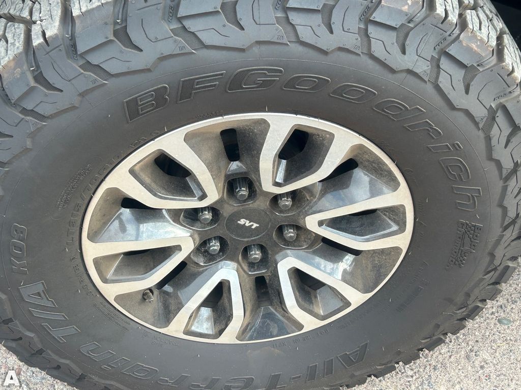 Used 2019 Black Metallic Ford Raptor image 6